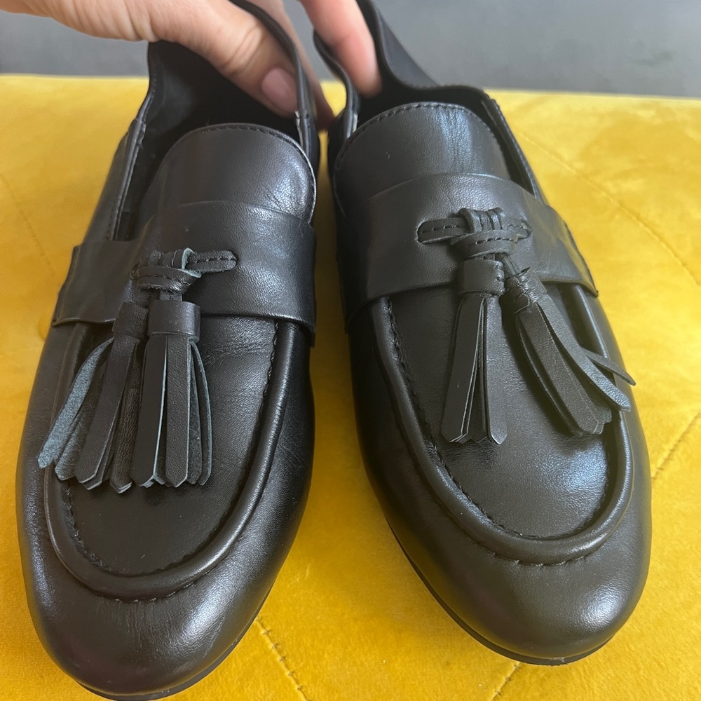 Loafers, moccasins, leather slippers in perfect condition!